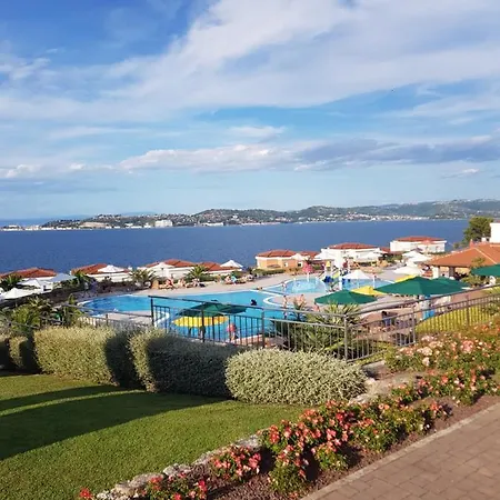 Apartment With A Sea View In Skiper Crveni Vrh